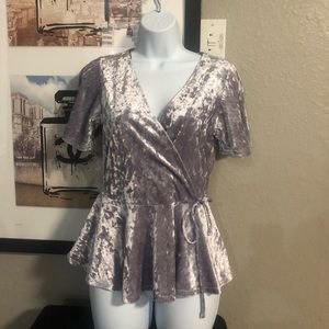 One❤️ Clothing top